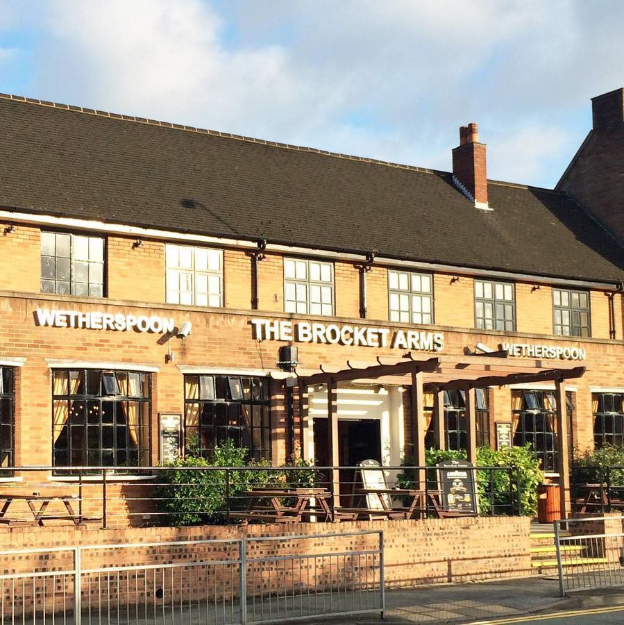 The Brocket Arms Wetherspoon Hotel Wigan Exterior foto